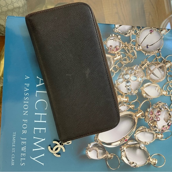 Chanel LAX Zip-Around Wallet - Picture 12 of 16